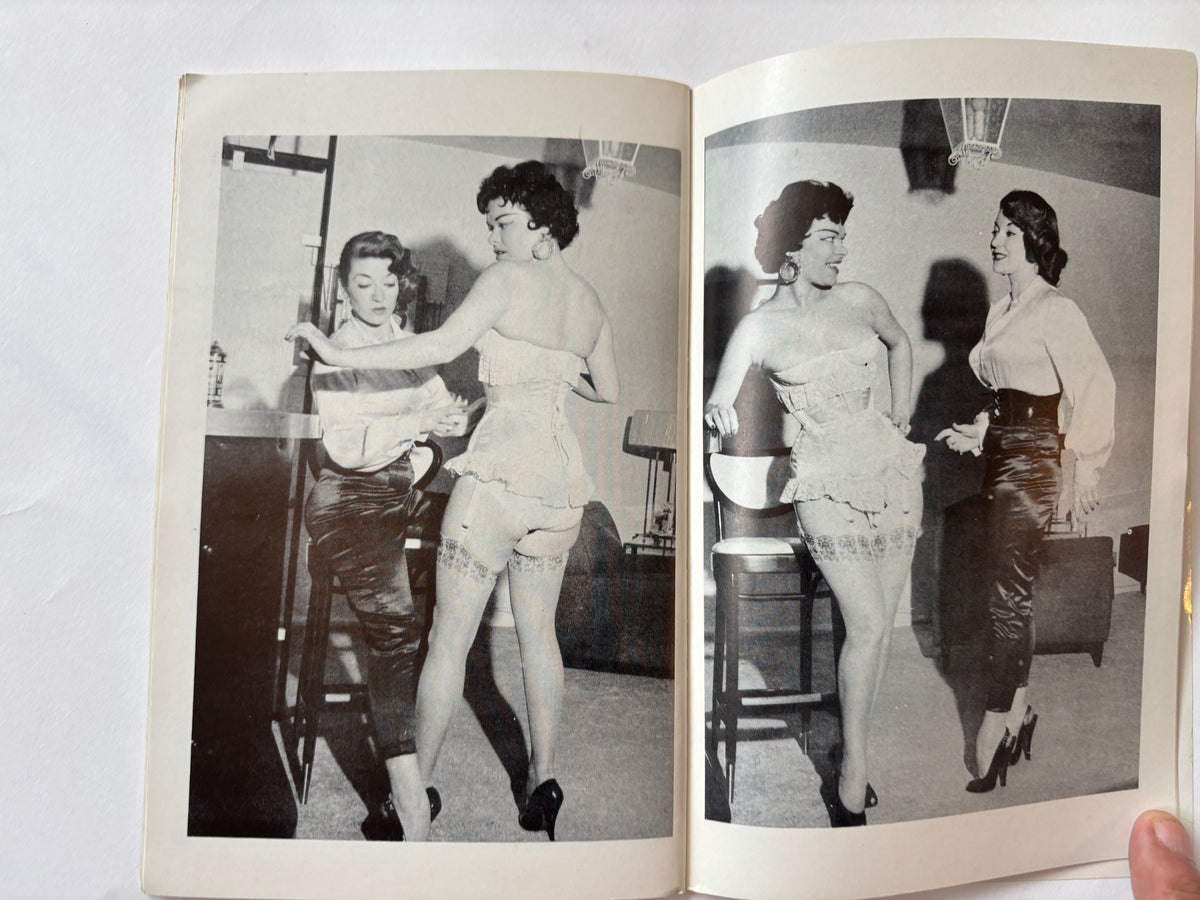 Exotique #25 / Eric Stanton & Gene Bilbrew / 1956 / Burmel Publishing Co.